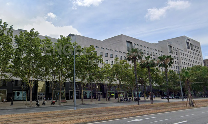 Foto 3c2f33d7-c728-4219-92ee-8ca356f64c24. Alquiler oficina s en diagonal reformadas en edificio moderno en Barcelona