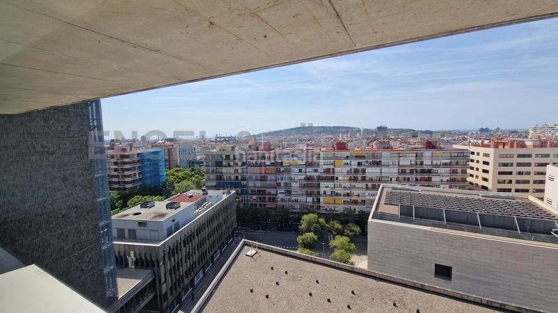 Foto adbc57ed-d04b-4bff-939b-a0214fb2b97f. Lloguer oficina amb aparcament a Barri de les Corts Barcelona