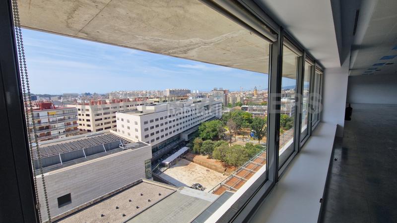 Foto 0fd12fa3-f03a-466e-94cf-c71480bee629. Location bureau avec parking dans Barri de les Corts Barcelona