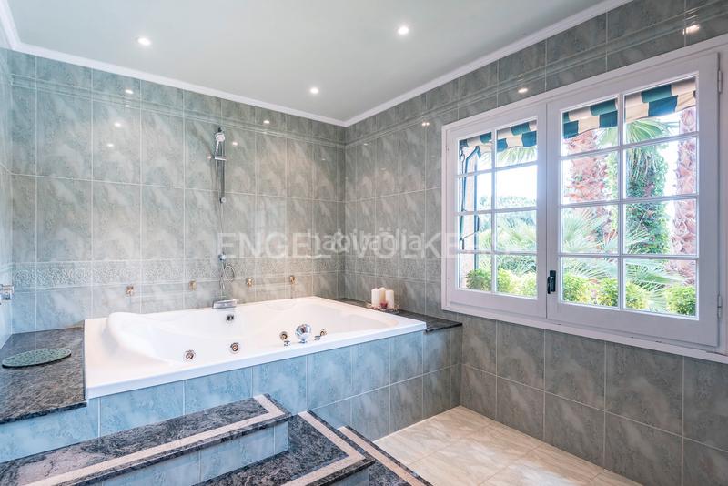 Foto 71eff830-3f92-4352-aaa1-aafcab20eaa8. Edificio in Canet de Mar