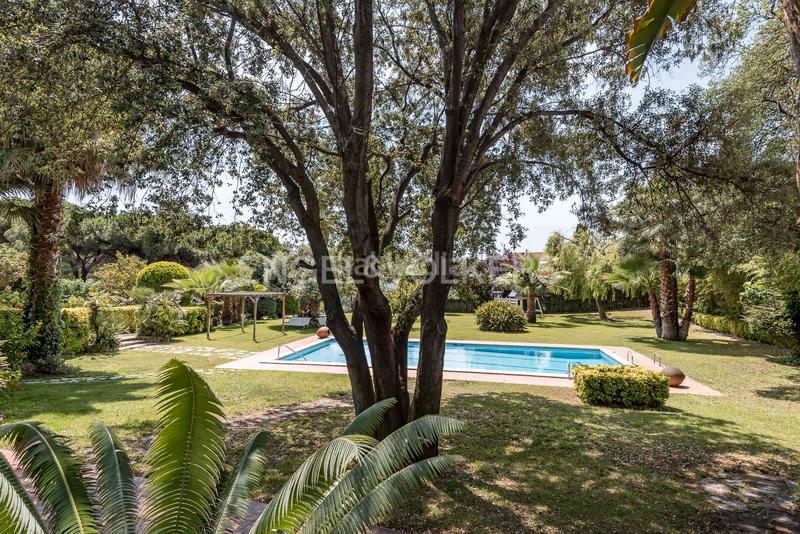 Foto 87f08034-95f9-4948-bbc8-037753fa9d86. Edificio in Canet de Mar