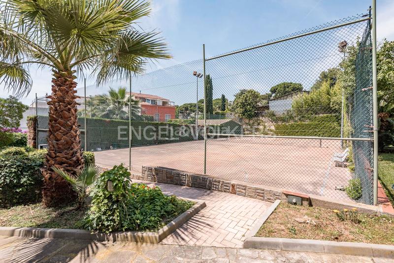 Foto ef106c34-a567-4e6a-a4a7-a5cec0c78090. Edificio in Canet de Mar