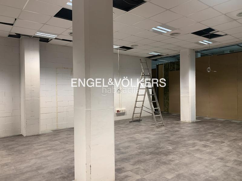 Foto 2ff25b64-8626-4bb8-9a69-b2df8f04ffdf. Local comercial gran local en rentabilidad en eixample en Barcelona