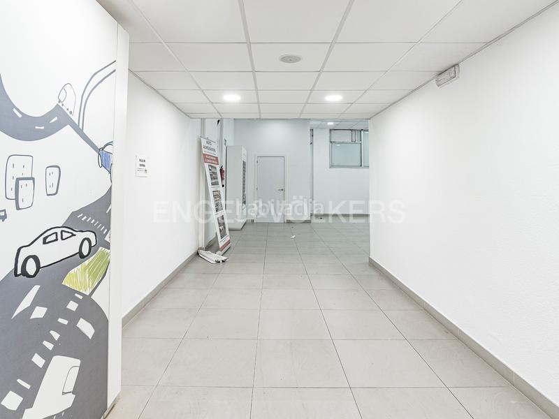 Foto 98cc9b47-e21f-4028-a906-9bb949b16cd6. Local commercial dans La Font d´en Fargues Barcelona