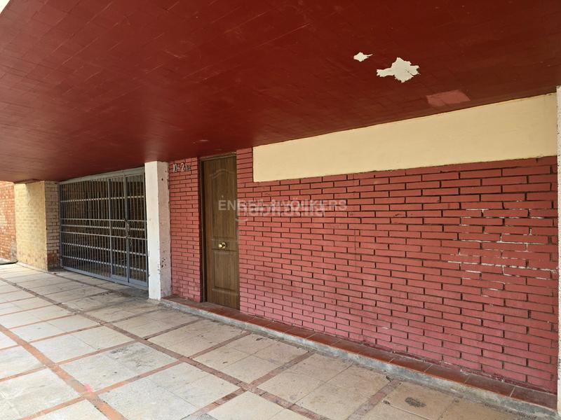 Foto 35404c4b-7f45-47b5-895f-5caeb811fdf0. Miete geschäftsraum in Porta Barcelona