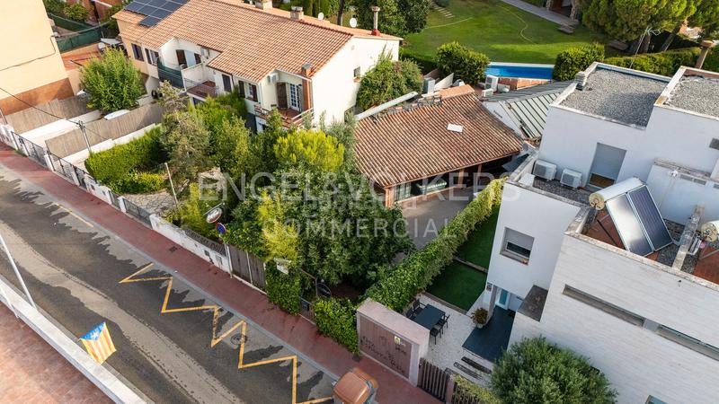 Foto bf65fd74-37a7-4bc6-be0a-a9664bb25653. Terreno residenziale in Can Casablanques Sant Quirze del Vallès