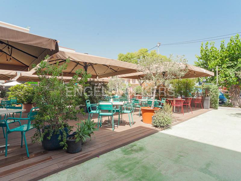 Foto d5c1b4fe-febe-4254-8033-dec2b5c0c1b3. Local comercial 5 locales en rentabilidad en passeig maritim en Castelldefels