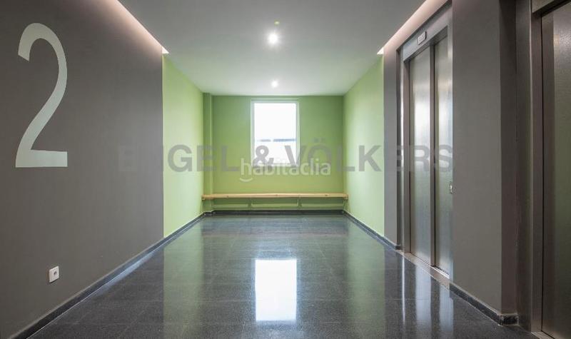 Foto 258f299b-f6ef-4d05-9c50-eb49e9d3d763. Affitto ufficio con parcheggio in La Marina del Prat Vermell Barcelona