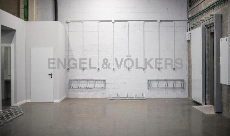 Foto 353f5a2a-750f-4723-9b32-596eb876598b. Lloguer oficina amb aparcament a La Marina del Prat Vermell Barcelona