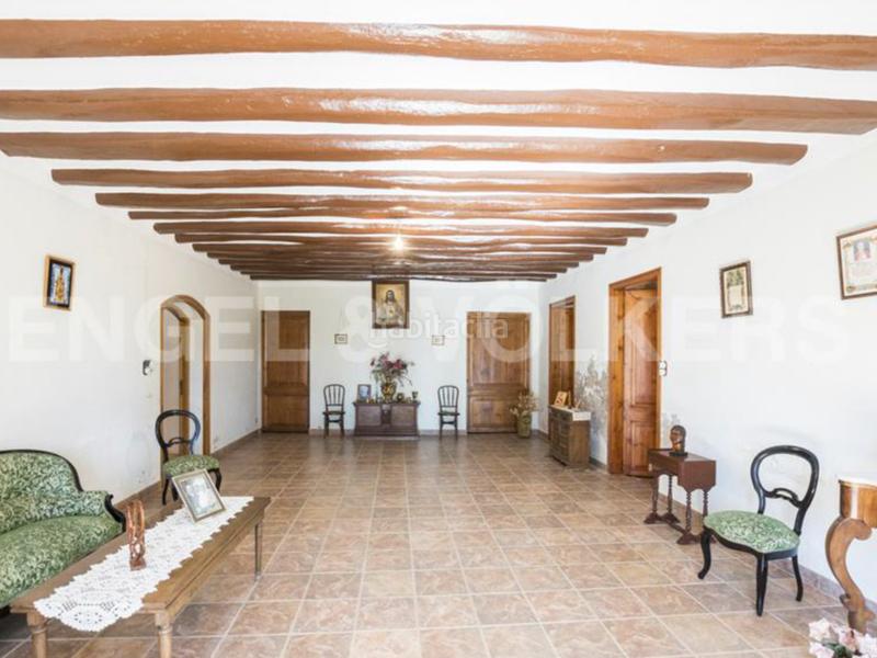 Foto 1e4162b8-c731-49eb-b036-7f11f7bcf411. Edificio masía de 1.300 m2 en Castellbisbal