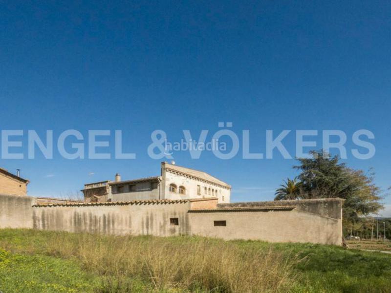 Foto 3dd389e2-7fa3-40d7-a9d1-fb3ffa6f78d5. Edificio masía de 1.300 m2 en Castellbisbal
