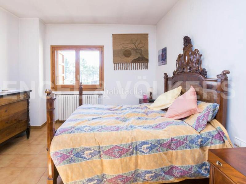 Foto 5fd3ca6b-8a60-4e2b-a826-a4611552ac32. Edificio masía de 1.300 m2 en Castellbisbal