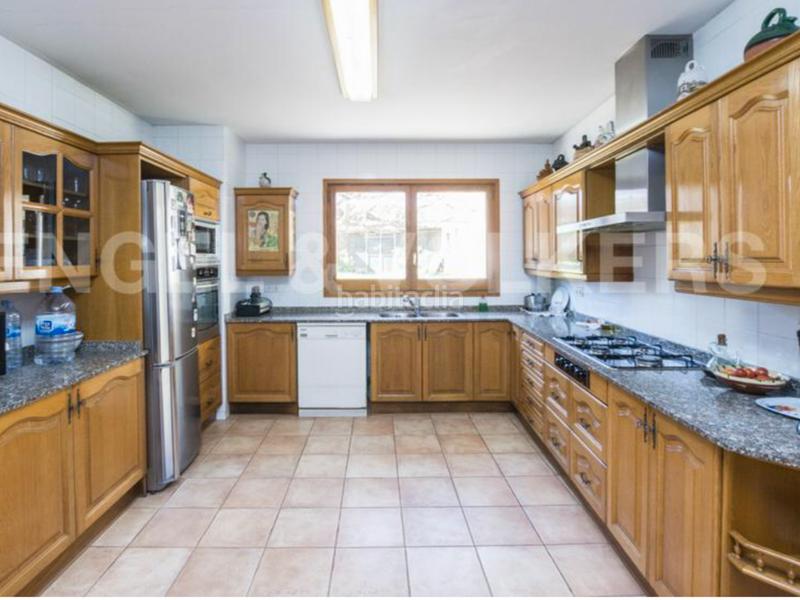 Foto bd576d2b-2b2b-40ab-bc38-ca57de04303b. Edificio masía de 1.300 m2 en Castellbisbal