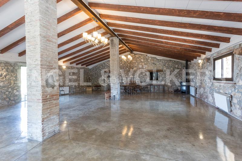 Foto 4eb00df3-5e0c-4bd9-82d5-d42d5012869b. Edifici a Subirats