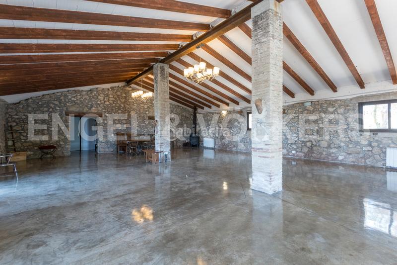 Foto 54899ce9-991d-40ea-8f4a-56c0bc11feb3. Edifici a Subirats