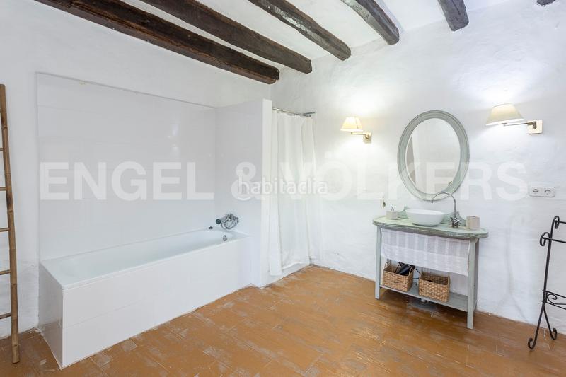 Foto 6ca63d85-aa15-44b9-9742-fd0d6108af84. Edifici a Subirats