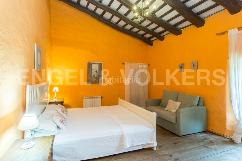 Foto 7e24e7fa-0aba-45a4-9b2f-e2e09f6fdd56. Edifici a Subirats