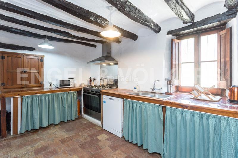 Foto 9c377955-e0ef-41f5-a12f-669d3c1c11db. Edifici a Subirats