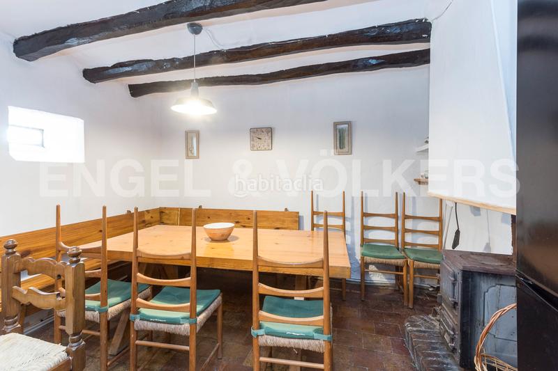 Foto e2032dcd-311d-4312-94a8-d06222462e50. Edifici a Subirats