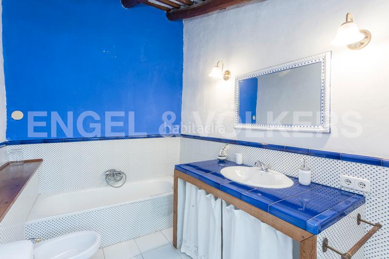 Foto fde87018-217b-4475-92ac-1465f6dcc71e. Edifici a Subirats