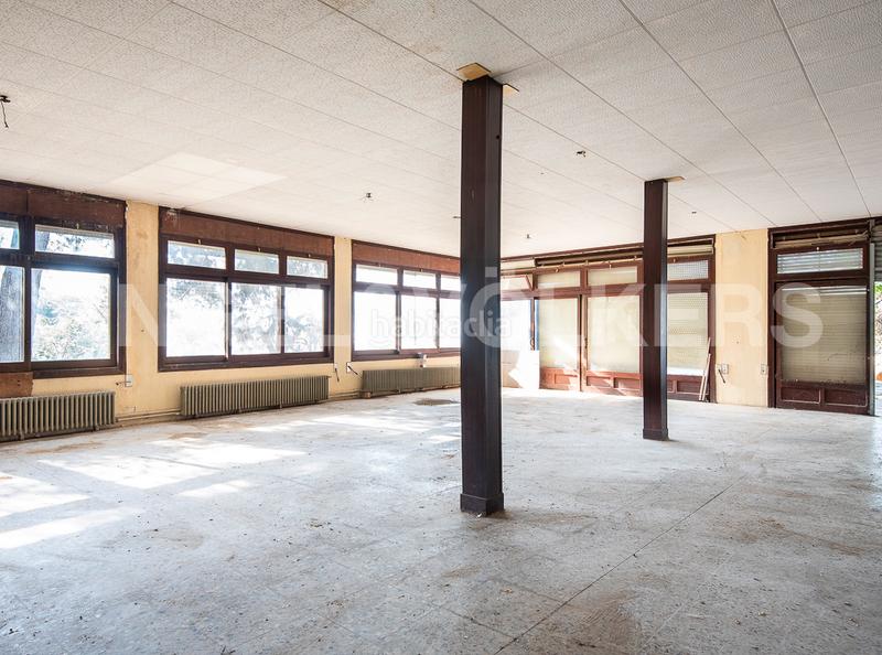 Foto 20d2c8cd-ba6e-4033-ae2f-f2d7fb76c1b2. Edificio in Premià de Dalt