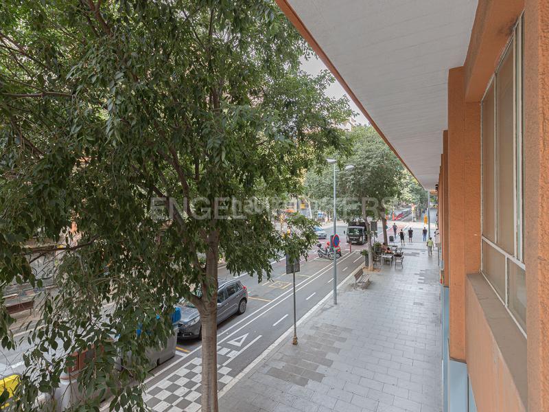 Foto c81f0310-cae9-428c-aa7b-6e2f458609e9. Oficina a Sants Barcelona