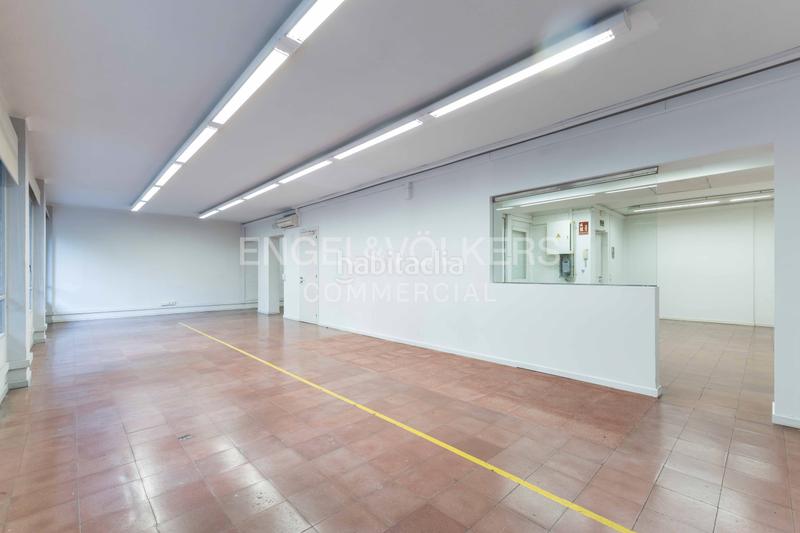 Foto e1eeac71-c606-4870-a61f-06dd7531cd9d. Oficina a Sants Barcelona