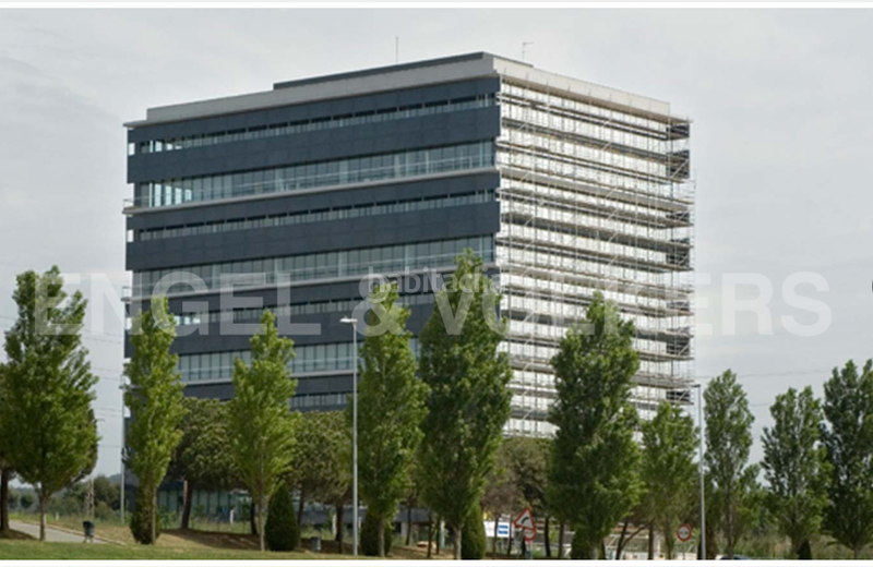 Foto a686a17a-f5f8-4107-b41a-8432512a8a8b. Location bureau dans Eixample Sant Cugat del Vallès