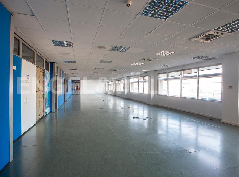 Foto 7aaf5d6e-ed81-4113-b2c4-dc57c4330da8. Affitto ufficio in Zona Franca - Port Barcelona