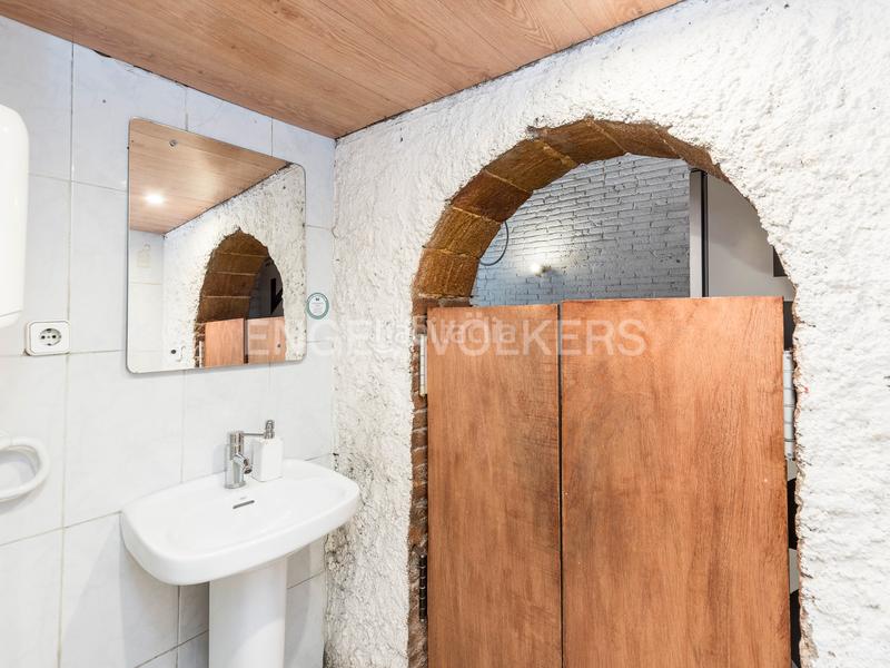 Foto 46522987-1e99-480c-ac73-2fa24c11550d. Local commercial dans Sagrada Família Barcelona