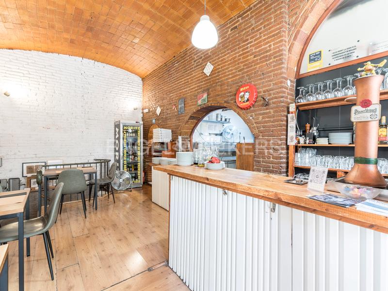 Foto bd66ca03-1b19-49ae-aecf-ba79a2168356. Local commercial dans Sagrada Família Barcelona