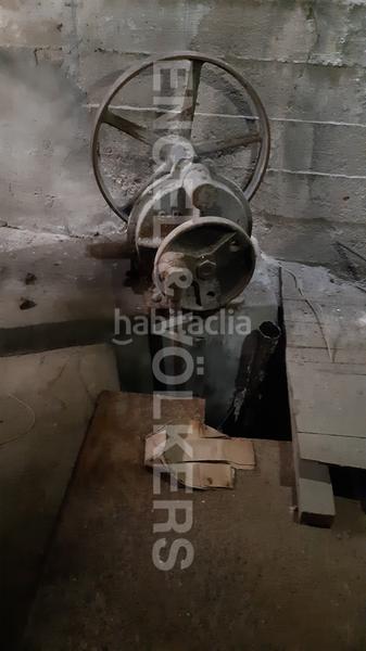 Foto 3cfb1674-5967-4577-b0c1-700f451e6811. Wohngrundstück in Barri Antic Manresa