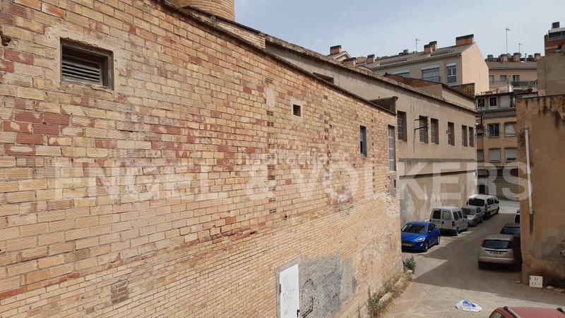 Foto 5eedb3c2-e319-4603-bc15-ef33845b0bf2. Wohngrundstück in Barri Antic Manresa