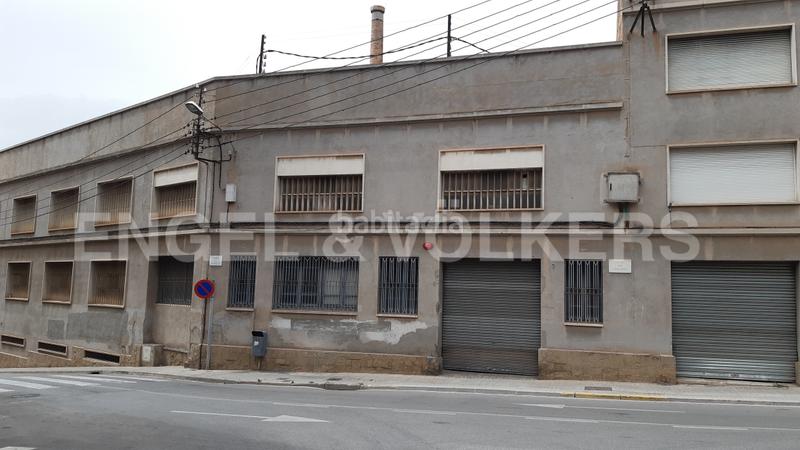 Foto 84bf6e1e-010b-42e5-b2f3-ca43723251aa. Wohngrundstück in Barri Antic Manresa