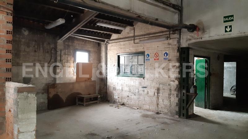 Foto ab6d5bcf-b2e5-484f-8151-68ff987eb0a6. Wohngrundstück in Barri Antic Manresa