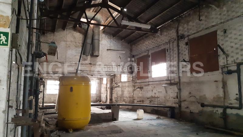 Foto b00e18f6-6711-40fe-9935-2887cb8224b3. Wohngrundstück in Barri Antic Manresa