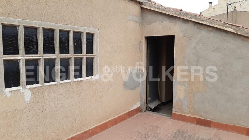 Foto b8bd6d47-13a9-412f-8bcd-9c352c3fe134. Wohngrundstück in Barri Antic Manresa