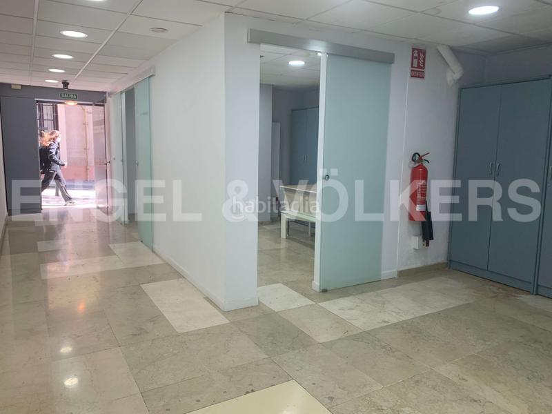 Foto 43f3bdfd-4bd3-4f7b-be80-c5a88c32d7f1. Oficina a Putget - Farró Barcelona