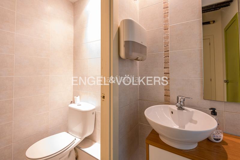 Foto 532cbdc7-ebad-4f0a-9206-efc4825f7580. Rent business premise in Les Fonts Terrassa