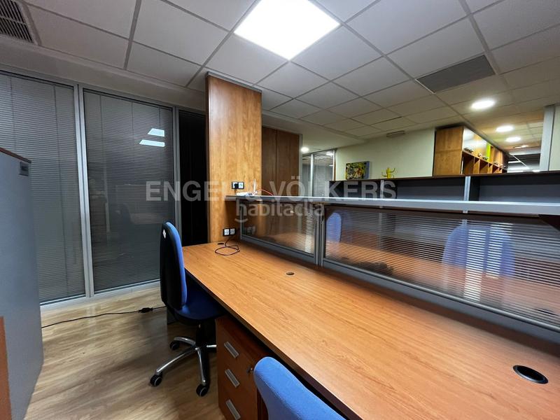 Foto bca24471-7b65-430a-b389-fce711c3184a. Rent business premise in Les Fonts Terrassa