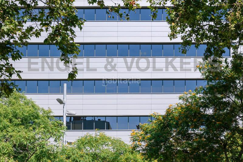 Foto 016f2f1d-1272-48fc-90de-9793cdd89a31. Rent office space with parking in Diagonal Mar i el Front Marítim del Poblenou Barcelona