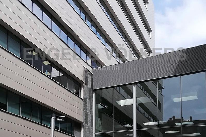 Foto 9ab6d9d5-8d7e-4653-8ed5-21df7e288da1. Location bureau avec parking dans Diagonal Mar i el Front Marítim del Poblenou Barcelona