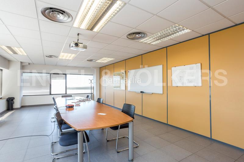 Foto 4278fb81-eeb2-4541-b9ca-c6184d057300. Affitto capannone industriale in Zona Industrial Barberà del Vallès