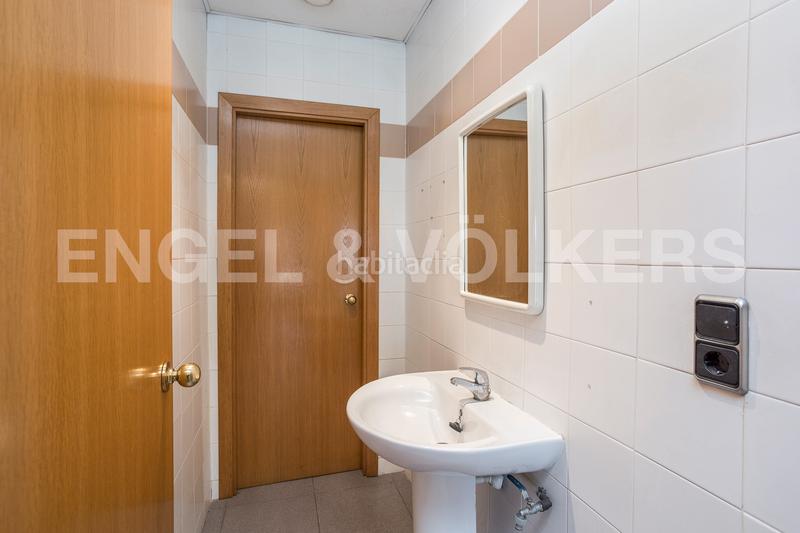 Foto 690fe879-9411-4ecc-b6c4-891113eeb4e7. Affitto capannone industriale in Zona Industrial Barberà del Vallès