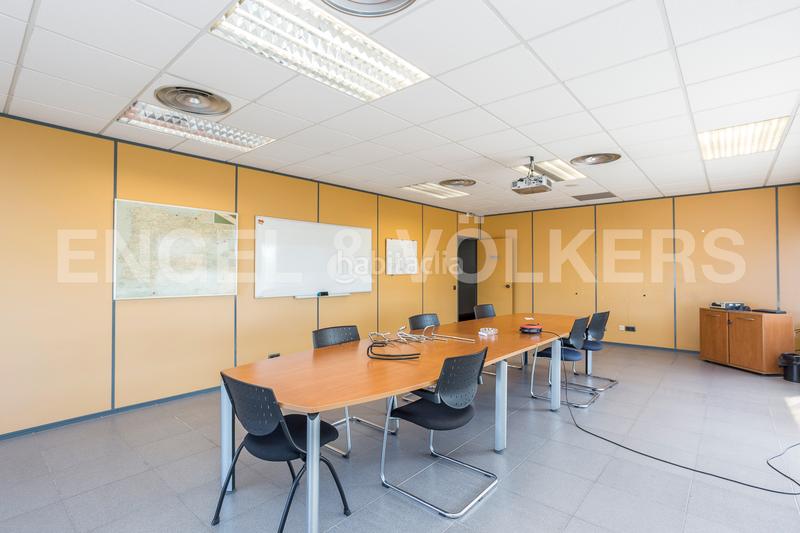 Foto 801a5342-a4ee-48c0-861c-8272ed4f4882. Rent industrial building in Zona Industrial Barberà del Vallès