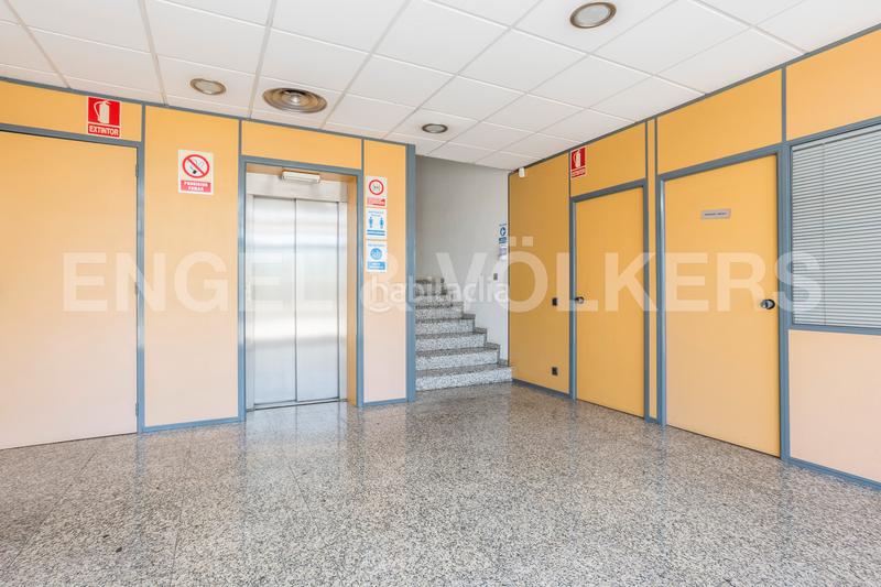 Foto c3ff50c5-d9e3-47bb-8a72-2cebaa74cbbf. Rent industrial building in Zona Industrial Barberà del Vallès