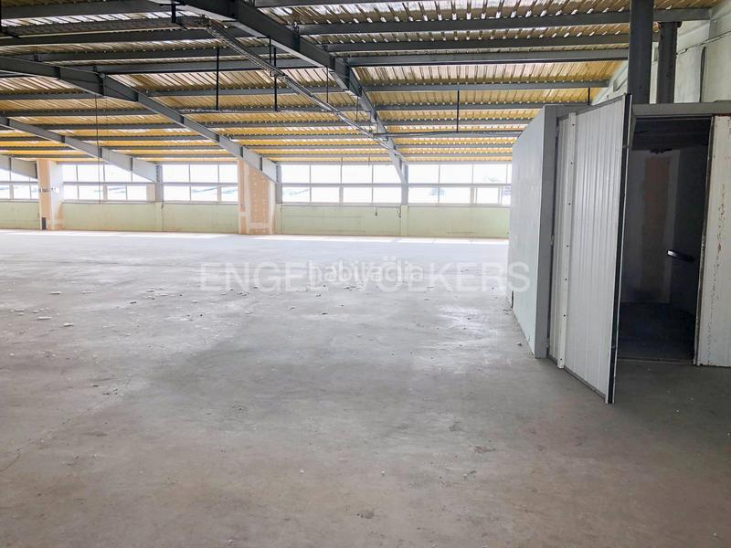 Foto e0e32d0a-2d28-407c-9263-9f3b5b65347a. Nave industrial nave en venta les comes, en Polígon Industrial Igualada