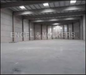 Location Bâtiment à usage industriel à Zona Franca - Port. Nave logistica con 6 muelles de carga y descarga.