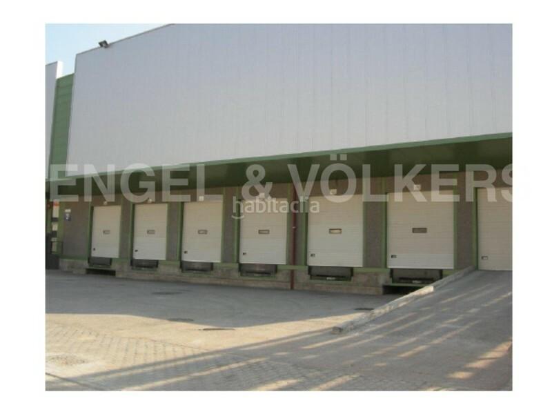 Foto 55763aff-8688-4459-8810-9faea33e1c14. Rent industrial building in Zona Franca - Port Barcelona