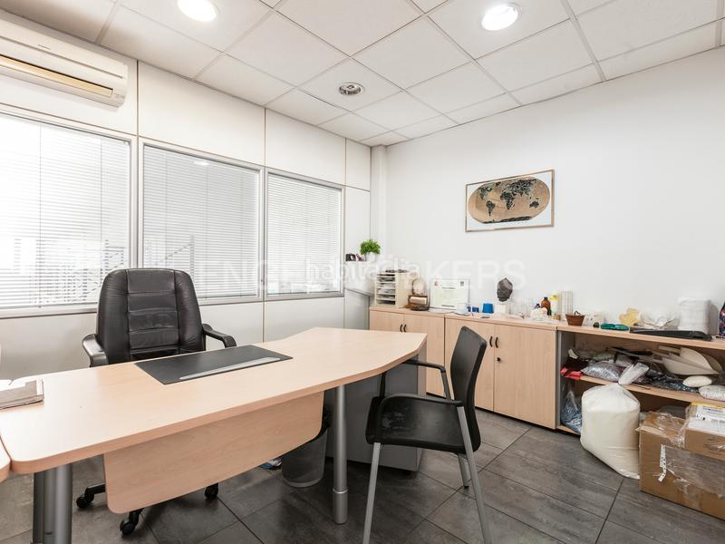 Foto 2898fa45-bfc6-4fa3-8fc7-8b4b3482b35a. Nau industrial a Monistrol de Montserrat